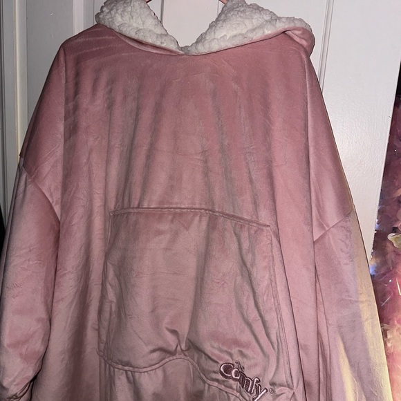 Wearable Blanket - Picture 1 of 4